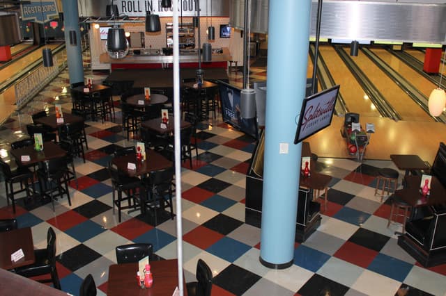 Splitsville Luxury Lanes - Bowling Alley in Disney Springs Orlando – Go  Guides