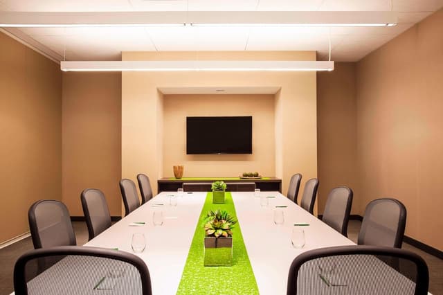 bosel-boardroom-9602-hor-clsc.jpg