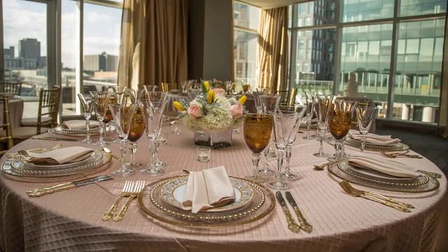 Hyatt-Regency-Tysons-Corner-Center-P130-Table-Set-Wedding.jpg