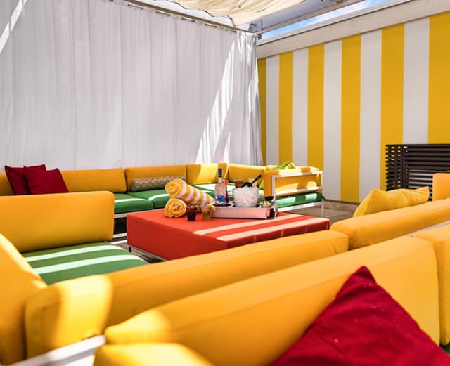 downtowngrandhotelandcasino-rooftoppool-cabana-quadimage-62a742584fd01.jpg