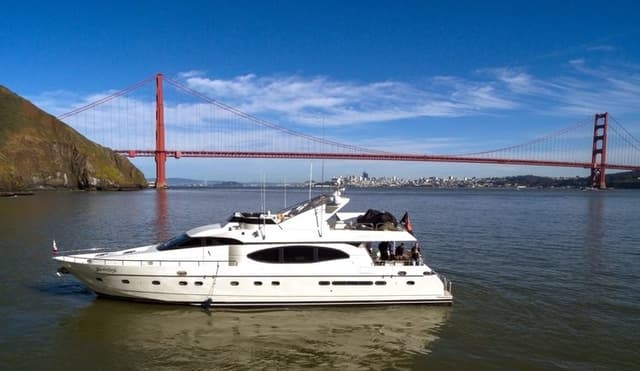 Giants-Enterprises-Yacht-Lady-Golden-Gate-Bridge-1375x798.jpg