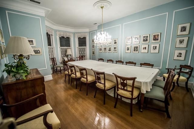 Past Presidents Room