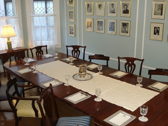 Whittemore-House-Past-Presidents-Room-Event-9-min.jpg