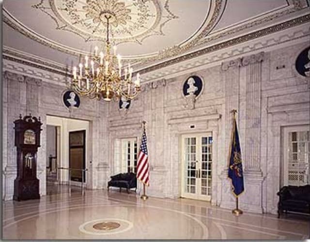 Pennsylvania Foyer