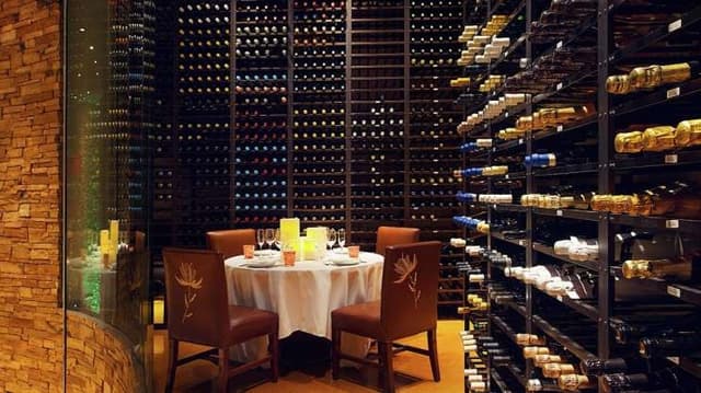 mandalay-bay-restaurant-fleur-by-hubert-keller-architecture-private-dining-wine-cellar.jpg