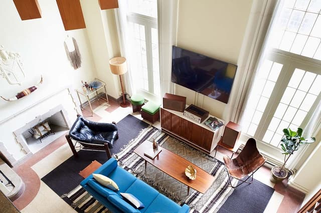 freehand-chicago-hotel-penthouse-living-room-1.jpg