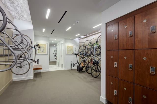 Bike and Runner's Room 