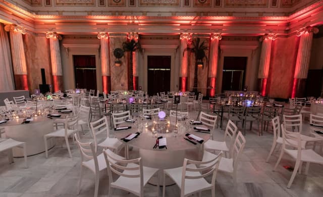 Special_Events_Union_Station_Washington_DC_EventsUStation_East_Hall_Corporate_Seated_Dinner_Photo_Credit_Image_LInk_Photo_6-1000x610.jpg