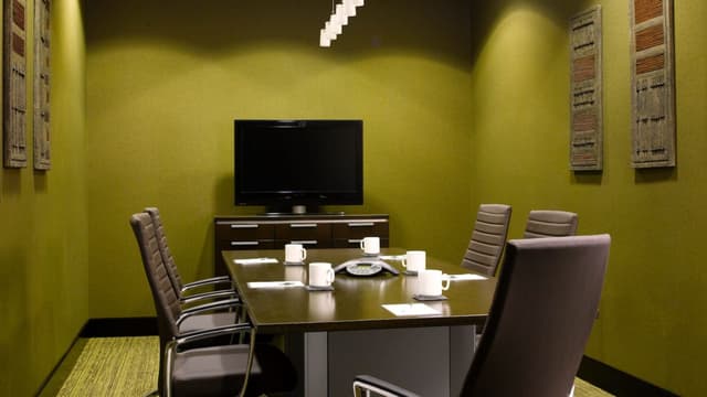 SEAXR-P002-Boardroom.jpg