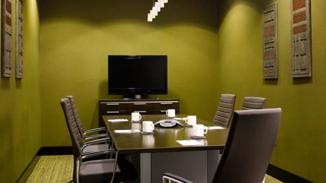 Willow Boardroom