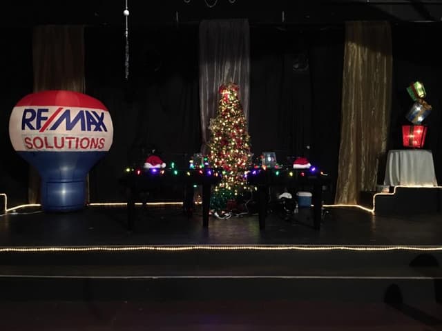 ReMax Holiday Event