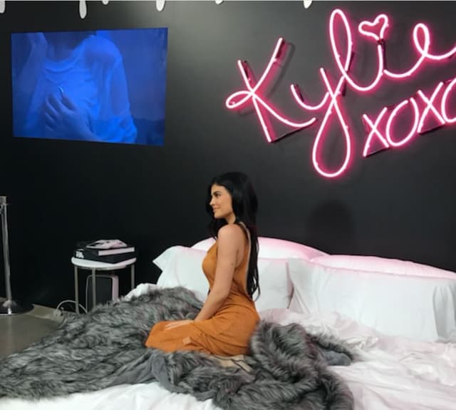Kylie Pop-Up Shop powered by Shopify - 0