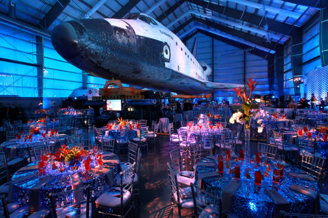 Samuel Oschin Space Shuttle Endeavour Pavilion