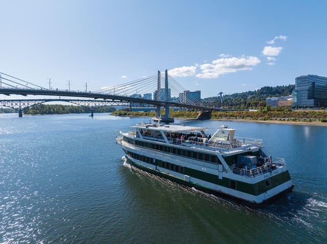 Portland Spirit sailing to Tilikum_Photo by Brad McClain.jpg