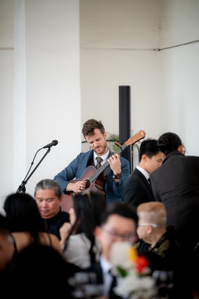 Elegant Acoustic Ambiance