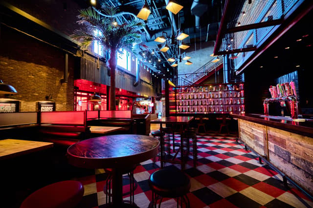 Restaurant 12.jpg