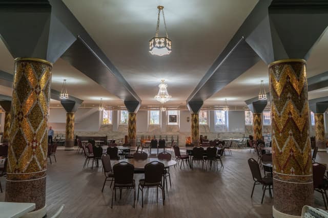 Brooklyn Botanic Dining Area.jpg