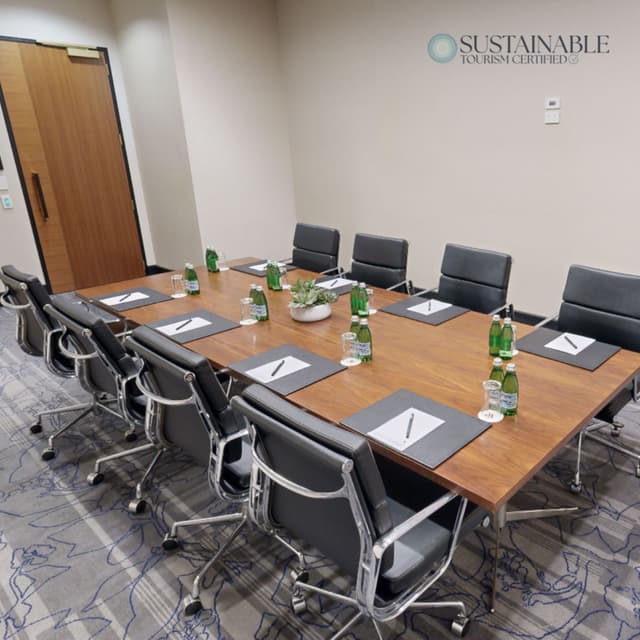 Boardroom 2.jpg