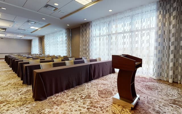 Meeting Room 402.jpg