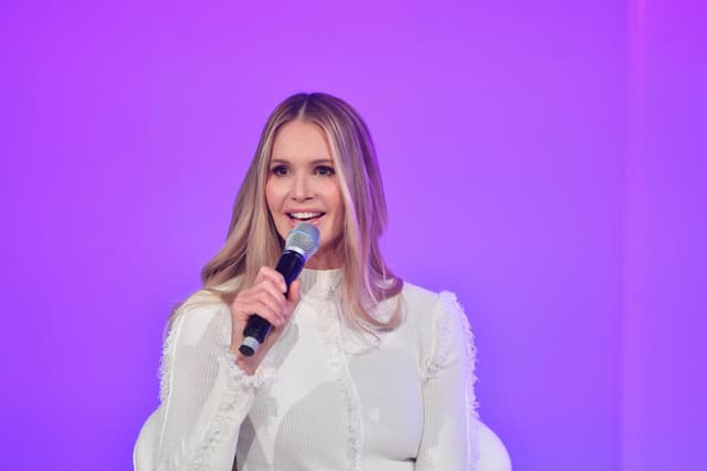 Elle Macpherson | Best Brands 2024