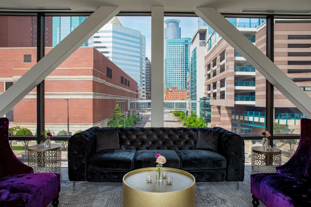 Skyway - Lounge.jpg