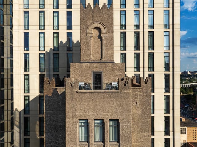 Exterior - Penthouse Balcony.jpg