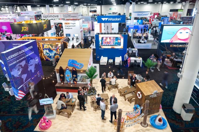 Exhibit_Halls_Overlooking_9b73ad09-3b72-42ee-bd50-46b01a05858f.jpg