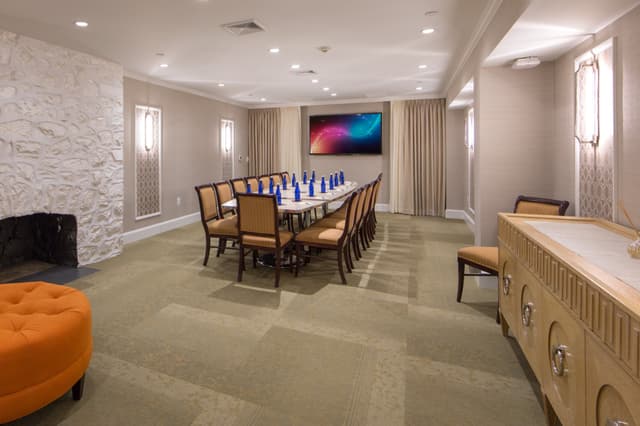 foundation-room-01.jpg