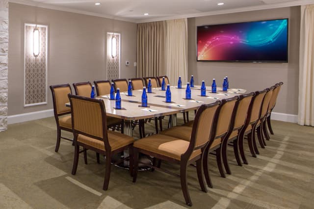 foundation-room-02.jpg