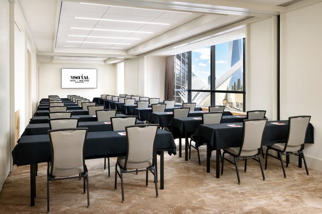 m-social-downtown-capital-classroom-logo-sm.jpg