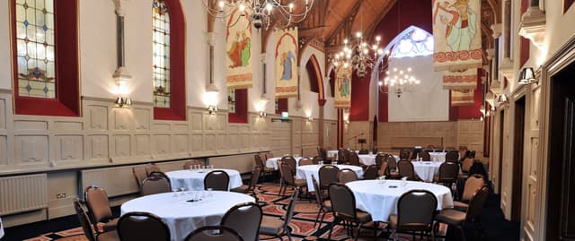 Great-Hall-Round-Tables-and-Chairs-Side-View-from-Foyer-1920x810-fp_mm-fpoff_0_0.jpg