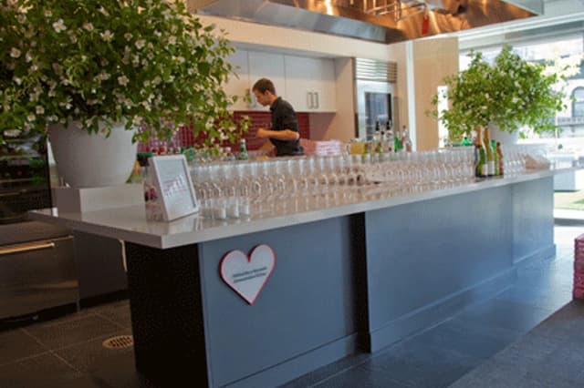 5th-Floor-Bar-1-e1755539009932.jpg
