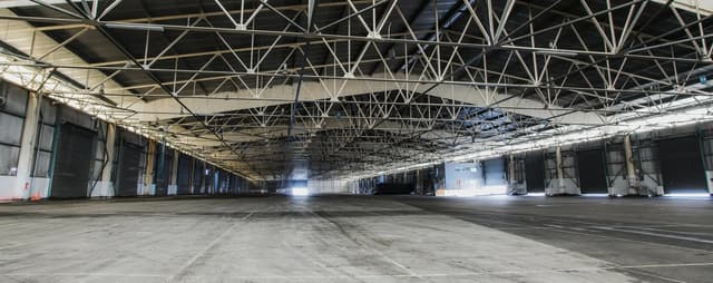 San-Francisco-Pier-80-Shed-interior-Empty-2-1.jpg
