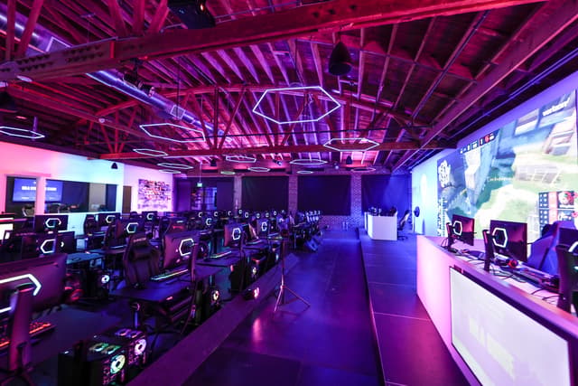 Gaming Center Empty-3 (6).jpg
