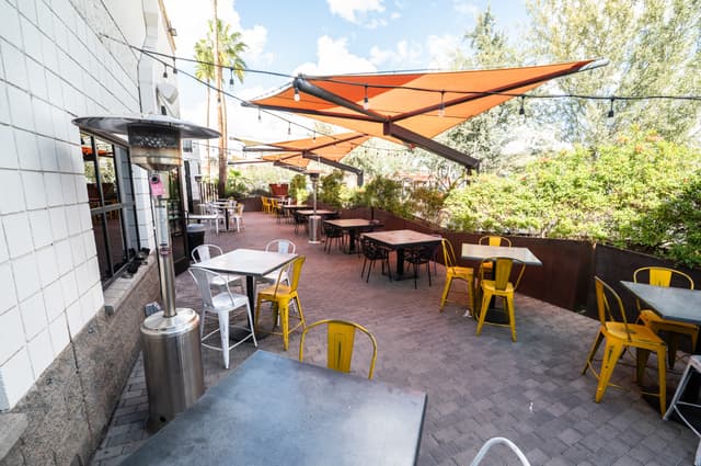 Patio (2).jpg