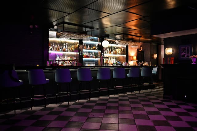 BAR - FULL.jpg