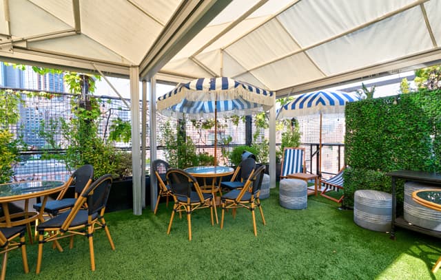 VIP Garden 2.jpg