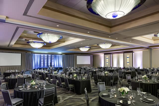 006_Social_Dinner_Ballroom_PHXBD_47004 (3).jpg