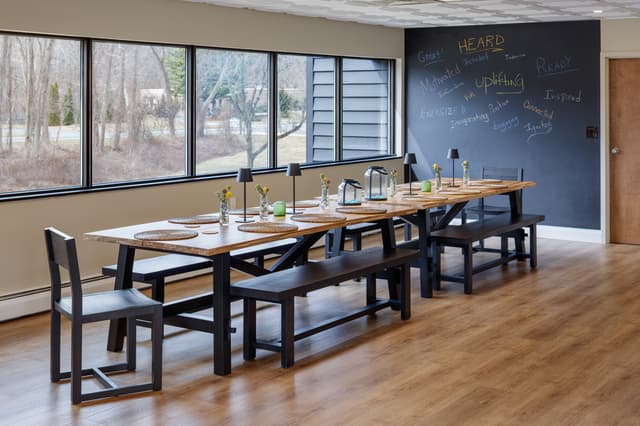 Visionary Suite Farm Table - Vernlund.jpg