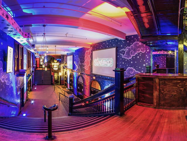 Lobby I.jpg