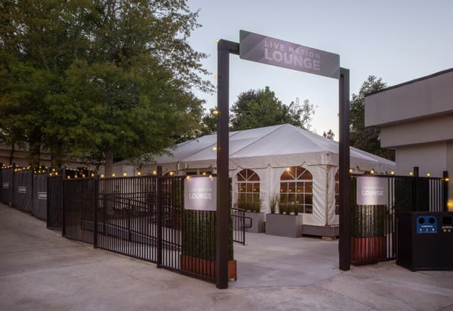 VIP Lounge .jpg