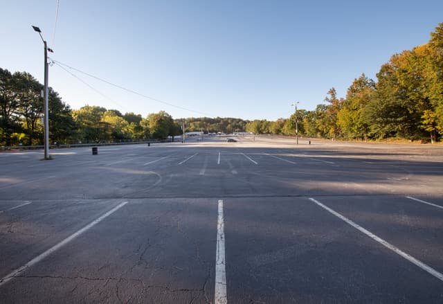 ParkingLot3.jpg