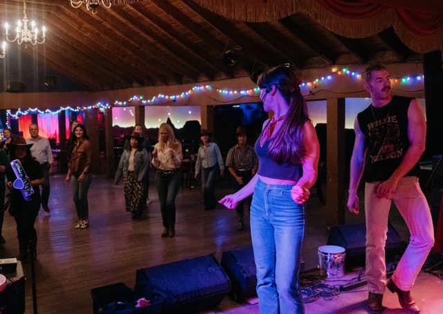 Team-Building Line Dance Lessons 