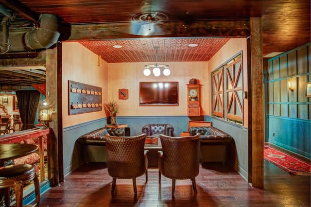 The-Paramount-Founder-Room-Copper.jpg