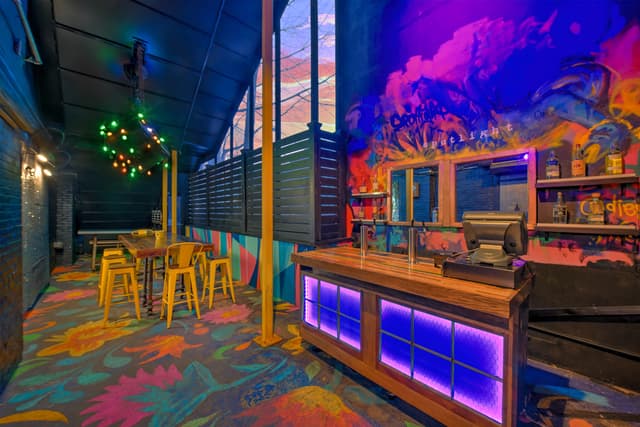 the-paramount-Party-Deck.jpg