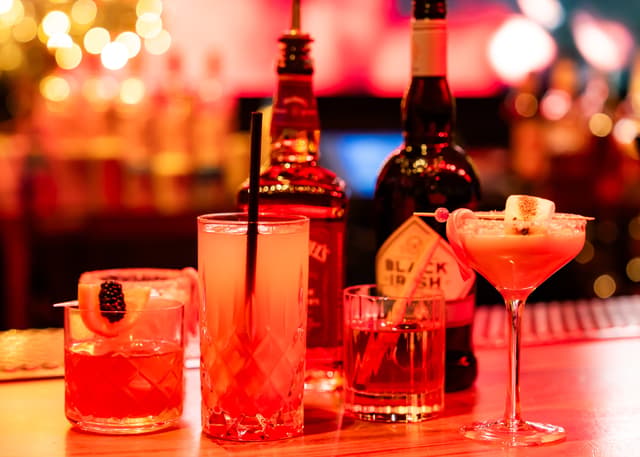 Mariah Carey Holiday Pop-Up Bar - 0