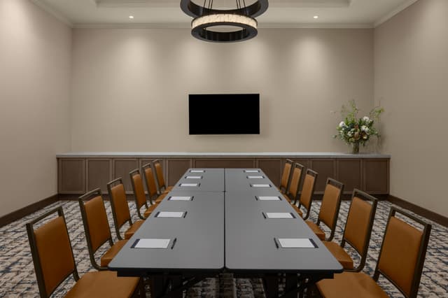 Meeting Spaces - Copper - Boardroom.jpg
