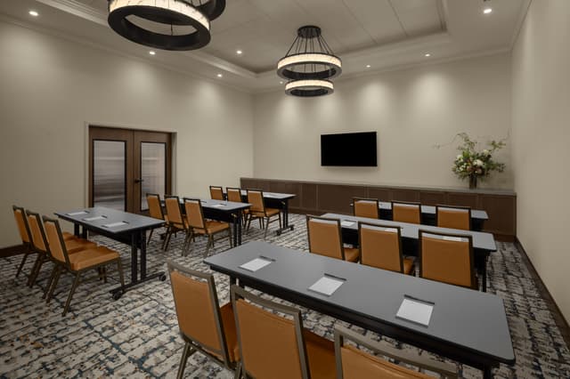 Meeting Spaces - Copper - Classroom.jpg