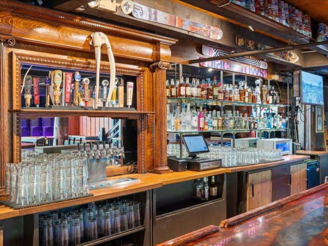 Mangy Moose Lower Saloon Bar.jpg