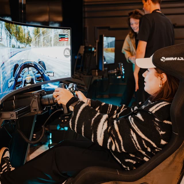Mercedes-AMG Formula 1 Pop-Up